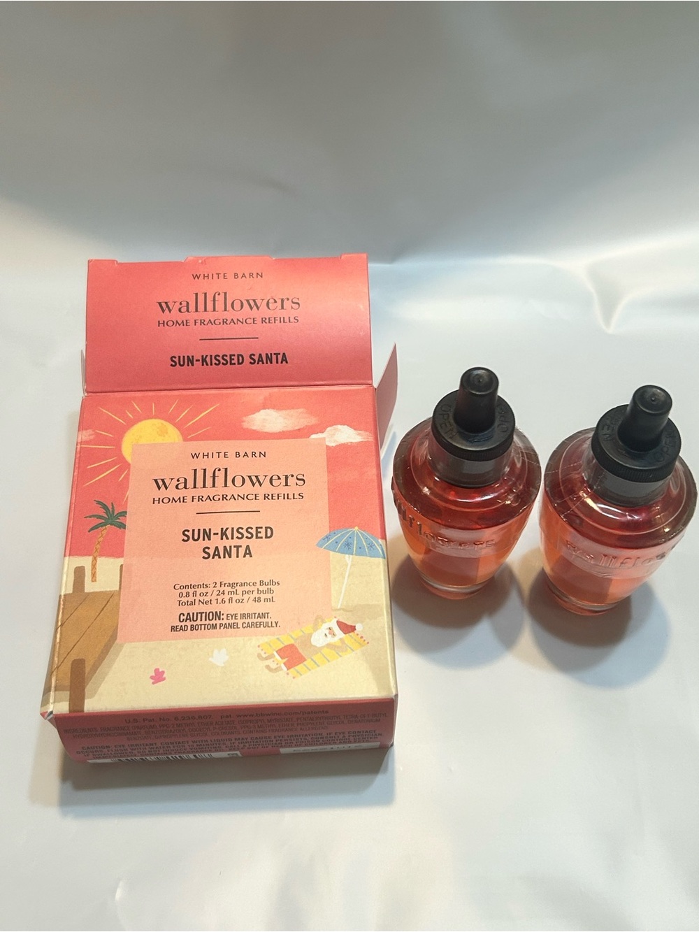 White Barn Sun-Kissed Santa Wallflowers Refills - Coral/Pink